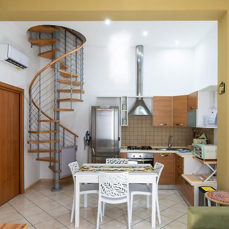 Casa Vacanze Ines Latiano Екстериор снимка