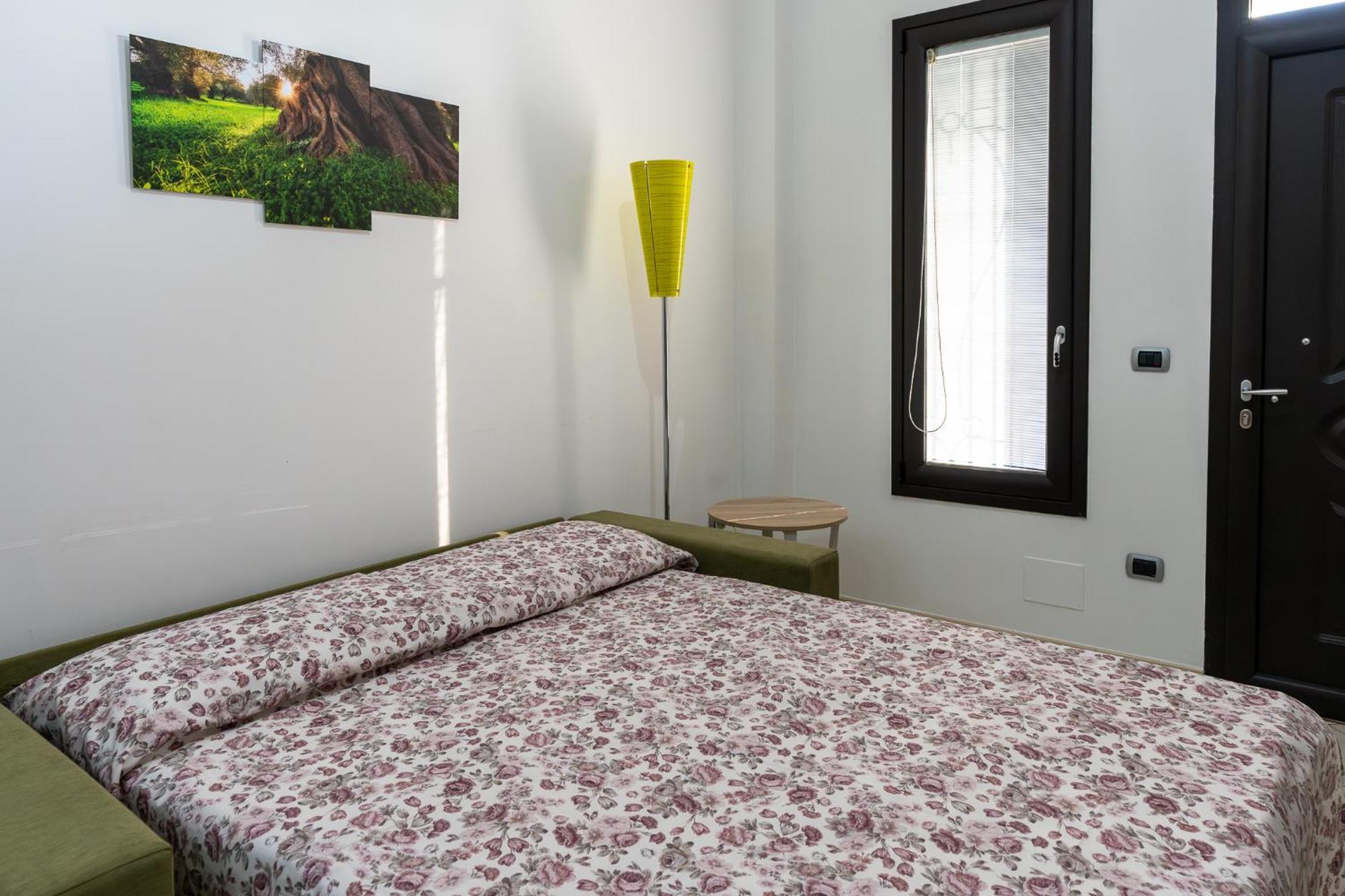Casa Vacanze Ines Latiano Екстериор снимка
