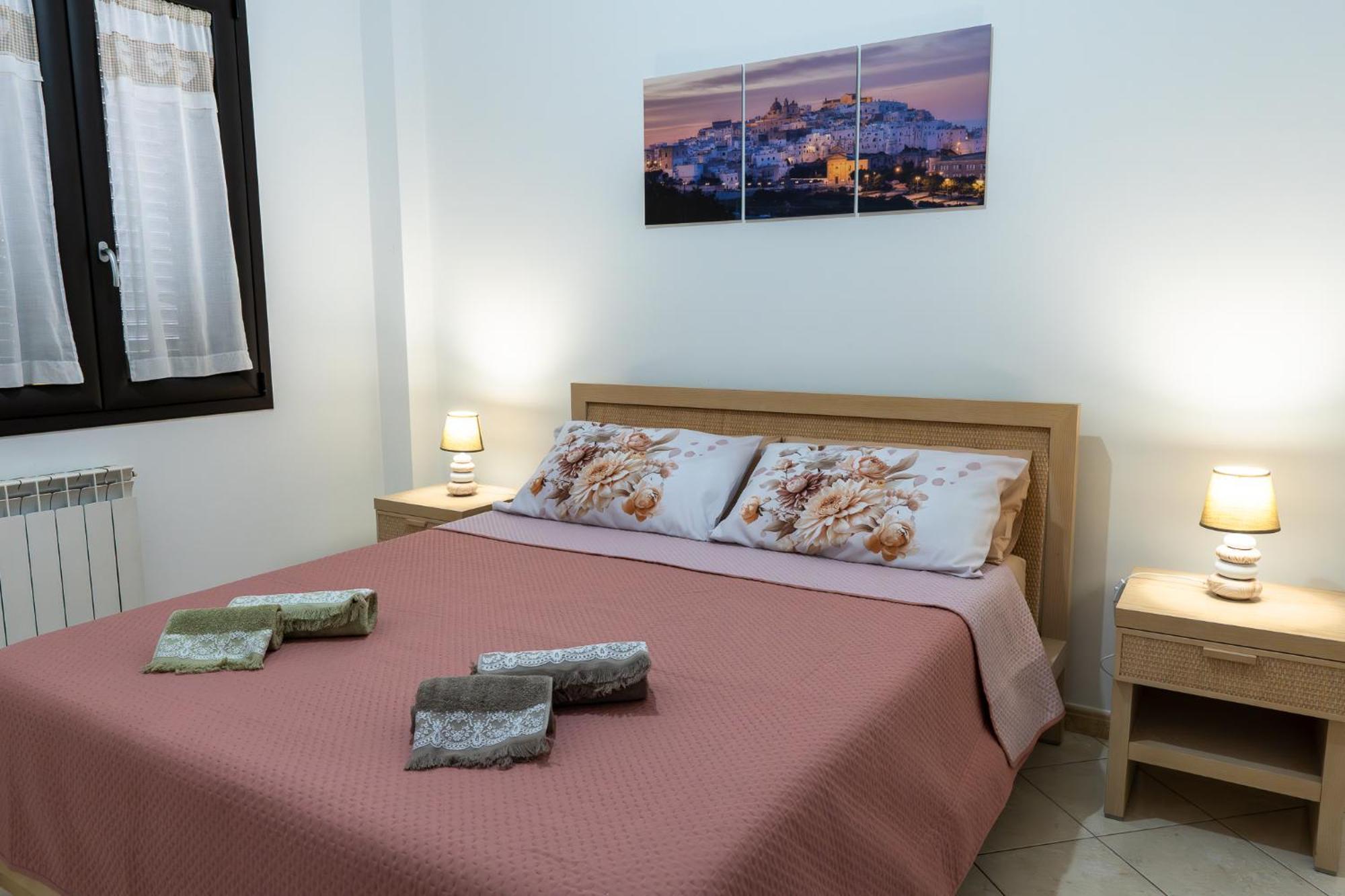 Casa Vacanze Ines Latiano Екстериор снимка